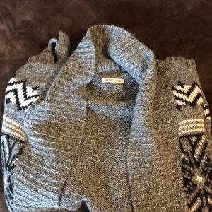 Open front sweater/cardigan with belt